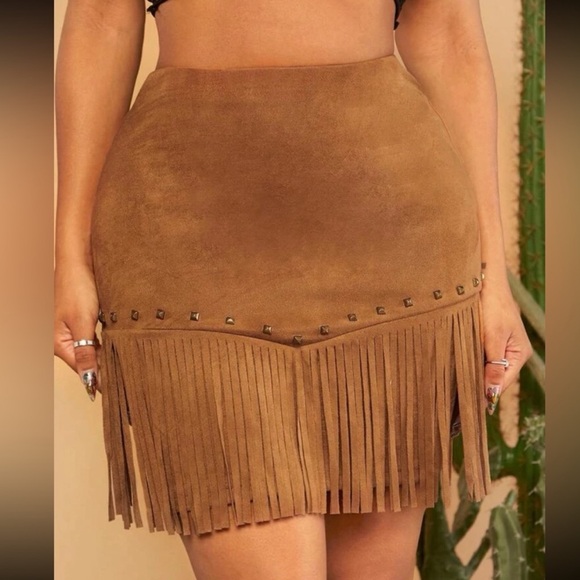 Boho vegan suede fringe detail studded skirt - Picture 1 of 9